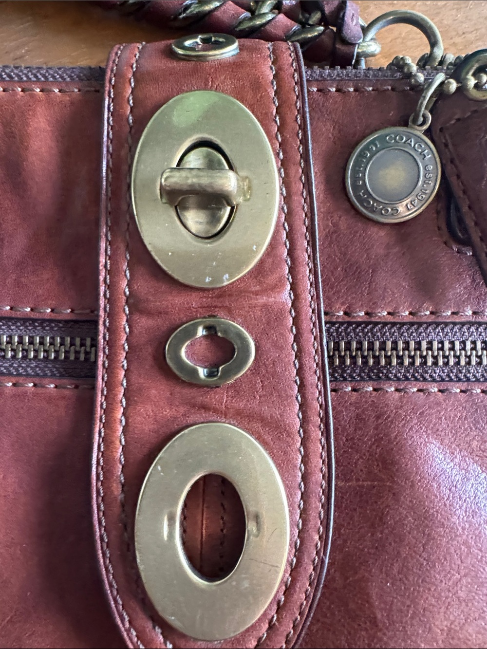 Vintage Coach Legacy "Bridget" shoulder bag (Style #11622) - Picture 5 of 14